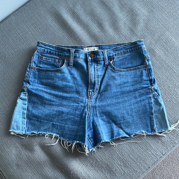 Madewell Jeans Shorts in Size 30 - Picture 1 of 4
